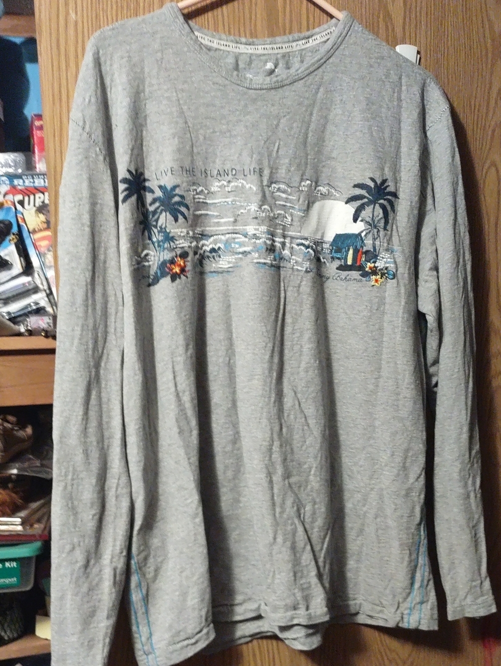 Tommy Bahama Light Gray Long-Sleeve Island Graphic Tee
